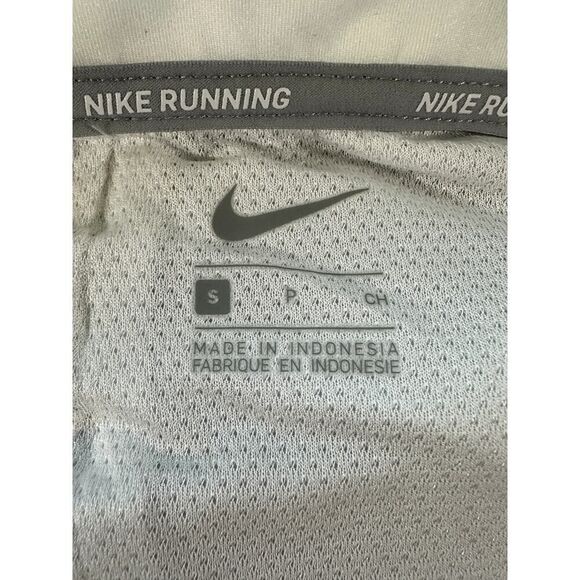 Nike 2020 Tokyo Olympics Full-Zip Women Running Jacket Small CN8505-100 - Picture 10 of 12